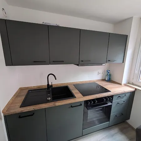 Apartment Innenstadt Mit Parkplatz In 200m Entfernung Bis 4 Personen, 80m Bis Markplatz *