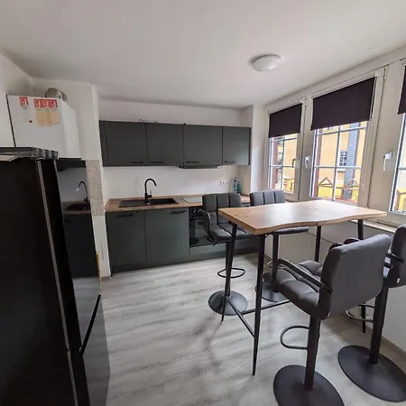 Innenstadt Mit Parkplatz In 200m Entfernung Bis 4 Personen, 80m Bis Markplatz Apartment *