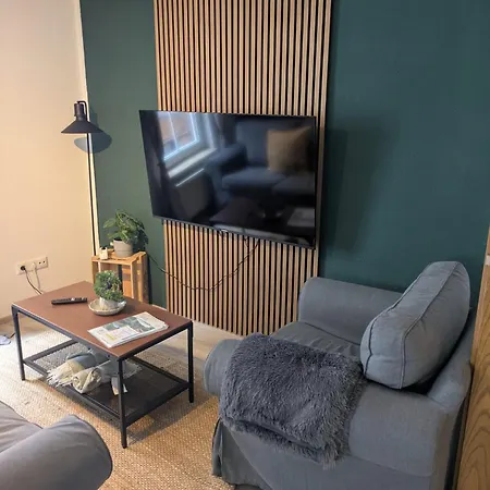 Apartmán Innenstadt Mit Parkplatz In 200m Entfernung Bis 4 Personen, 80m Bis Markplatz