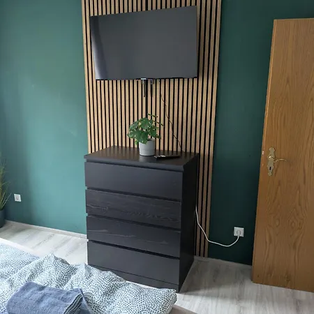 Apartmán Innenstadt Mit Parkplatz In 200m Entfernung Bis 4 Personen, 80m Bis Markplatz *